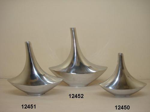 Aluminium Flower Vase - Variable Size, Silver Polish | Elegant Design, Durable, Shiny Finish, Versatile Decor