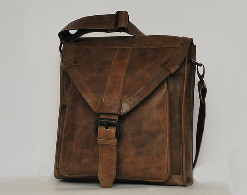 Gents Leather Bag