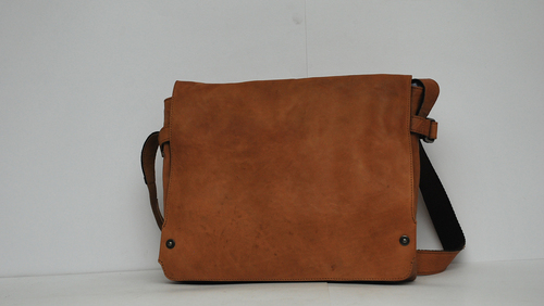 Gents Leather Bag