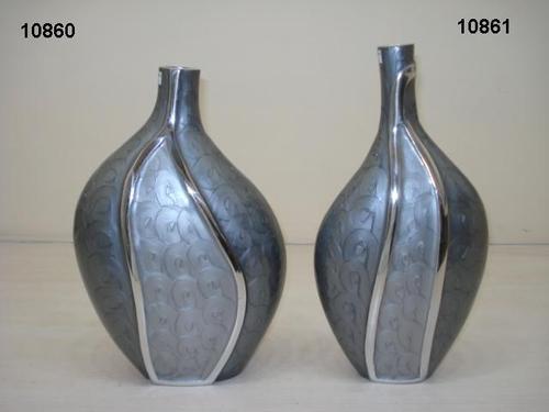 Gray Enameled Aluminium Flower Vase - Variable Sizes, Leaf Design | Elegant, Durable, Corrosion Resistant, Sturdy Finish