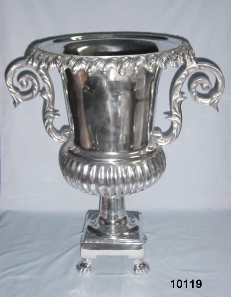 Metal Design Flower Vase
