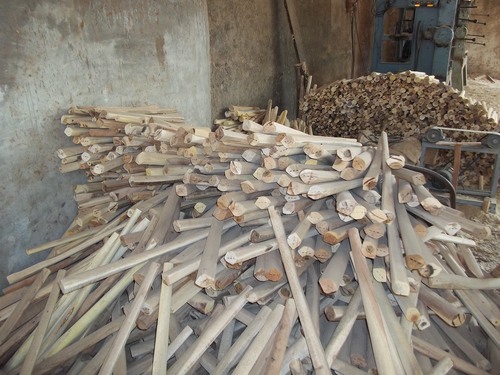 Long Wood Handle - Variable Length, Variable Diameter Wood | High Strength, Lightweight, Smooth Finish, Termite Resistant, Strong Grip