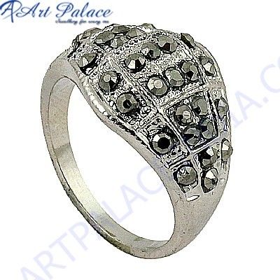 Latest Fashion Gun Metal Gemstone Marcasite Silver Ring