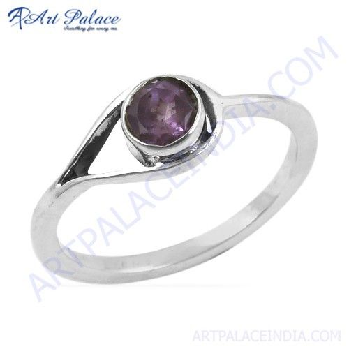 Attractive Gemstone Amethyst Silver Ring