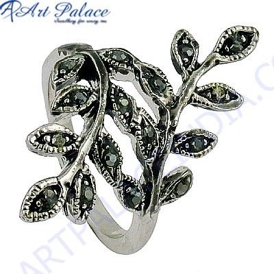 Latest 925 Sterling Silver Gun Metal Gemstone Ring In Leaf Style
