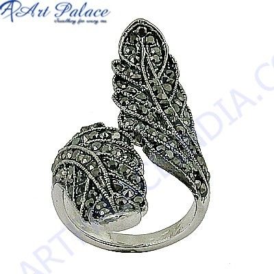 Hot Selling Leaf Style Silver Gun Metal Gemstone Ring 