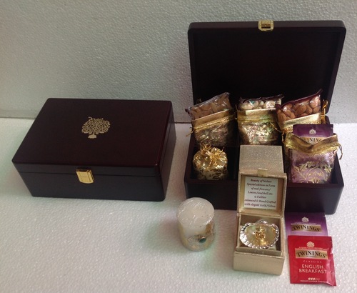 Corporate Gifts - Rectangular Design | Ideal for Professional Recognition and Appreciation