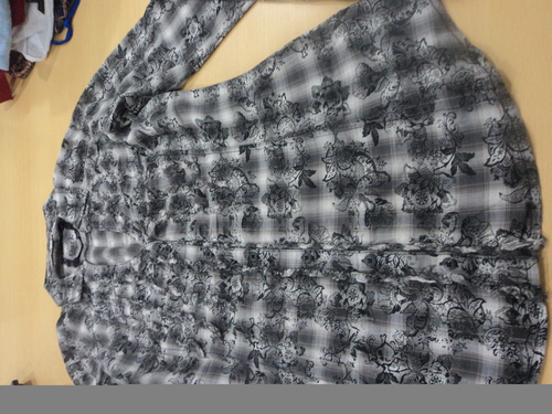 LADIES TOP