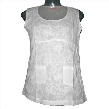 Sleeveless Embroidered Off White Kurta