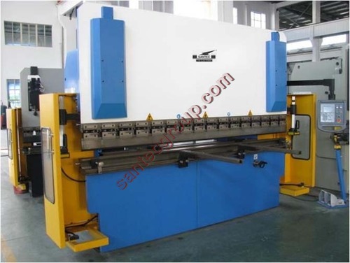 Front view of Hydraulic Press Brake