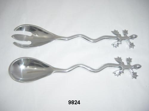 Aluminium Lizard Salad Server