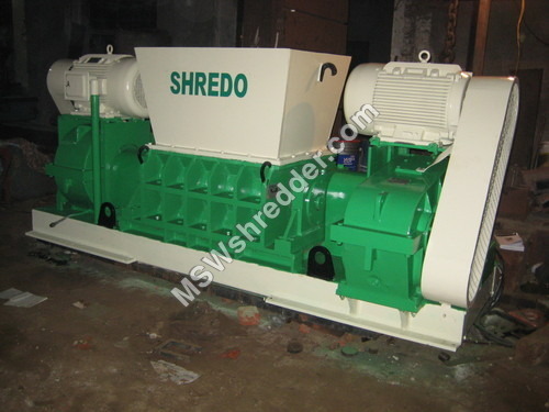 Shredder Machine - Heavy-Duty Two Shaft Cutter | Efficiently Chops Plastic, Eco-Friendly Design, Durable for Electronics