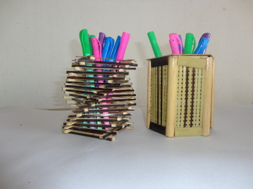 Wooden Pen Stand