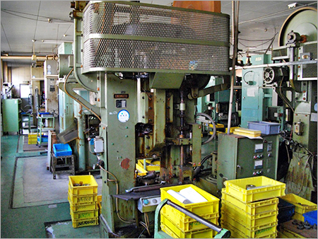 300 ton knuckle joint press
