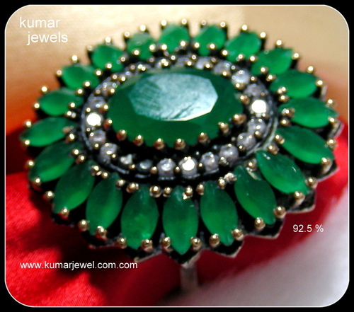 GREEN ONYX FINGER RING