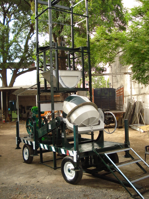 Combo Mixer four Pole Lift