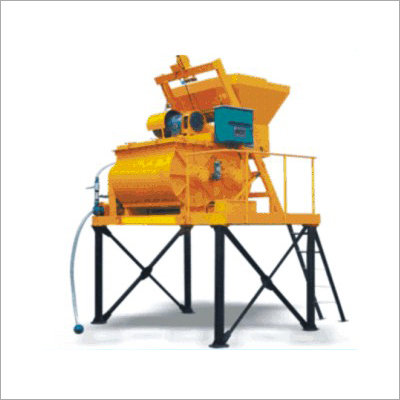 Self Loading Concrete Mixer
