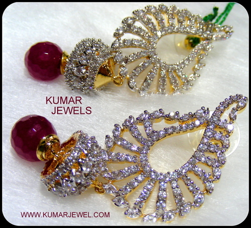 STYLING EARRING.