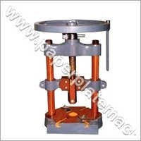 Hand Press Paper Plate Machine - Capacity: 0-10 Ton/day