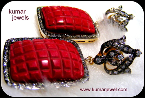 RED STONE EARRING