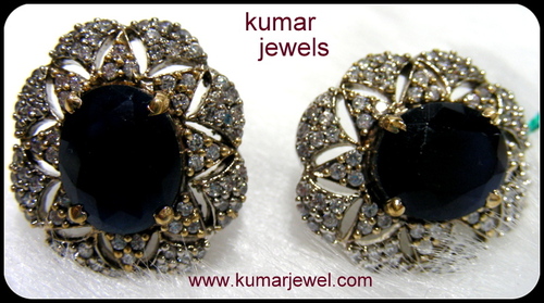 ANTIQUE EAR TOPS