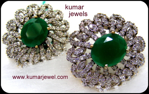 EMERALD STUD TOPS
