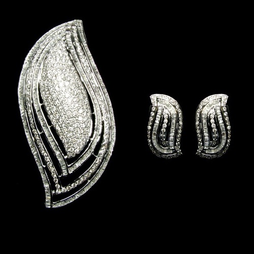 Diamond Pendant Sets