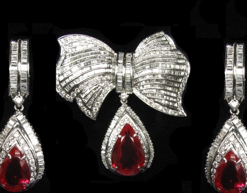 Diamond Pendant Sets