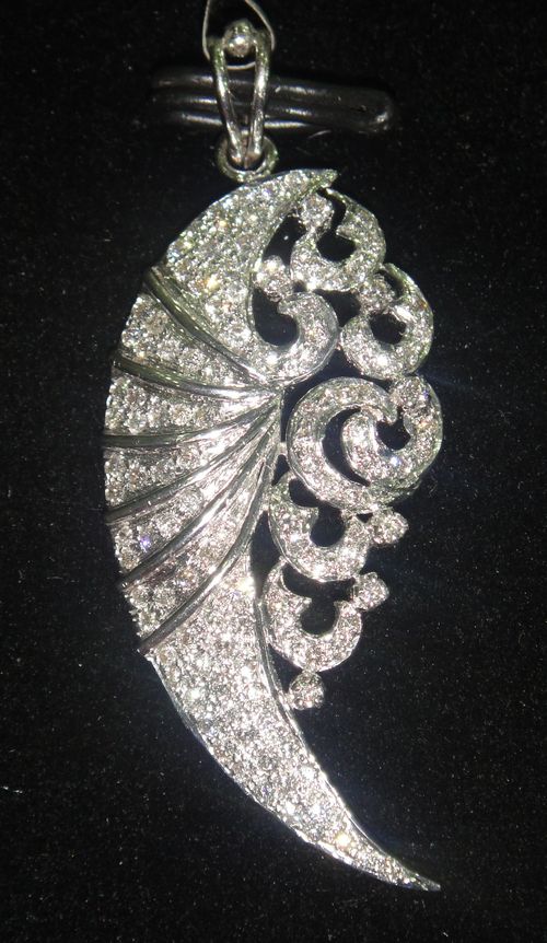Diamond Pendant Sets