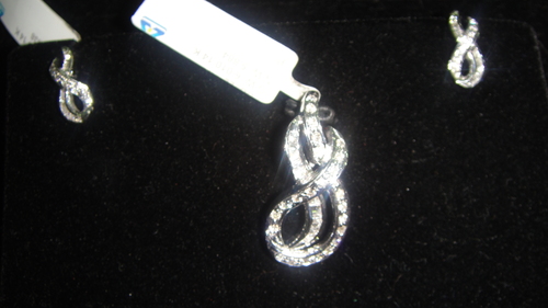 Diamond Pendant Sets - 14K Gold, 0.94 Ct Diamond, 9.72g Net Weight | Elegant Design, Stylish Accessory, Perfect Gift