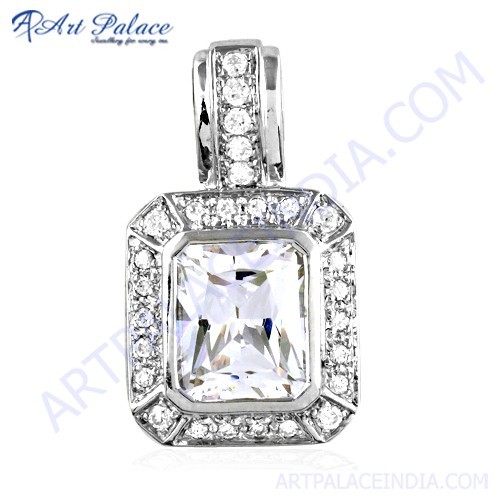 Fashionable Cubic Zirconia Gemstone Silver Pendant