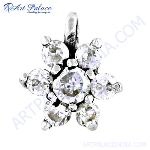 Charming Flower Style Cz Gemstone Silver Pendant