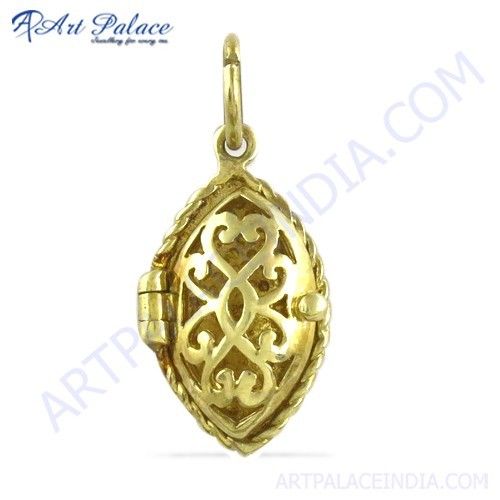 Beautiful Antique Style Gold Plated Silver Pendant 