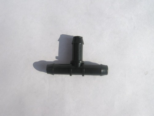 12mm Tee - Plastic, 12mm, Black, Push-Fit | Easy Installation, Durable, Watertight Seal