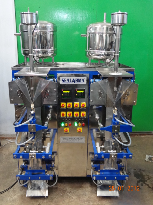 Fruit Juice Packaging Machine