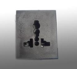 Universal Output Sockets