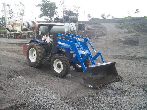 Front End Loader on 4WD Tractor