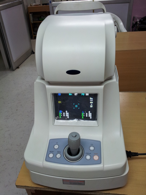 Auto Refractometer