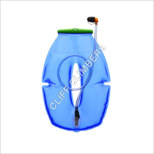 Hydration Bladder - Triple Layer Pe Film, 23.5-31.5cm X 41.5-48cm, Blue | Slim Design, Shape Retention, Award Winning