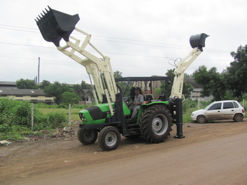 Backhoe loader