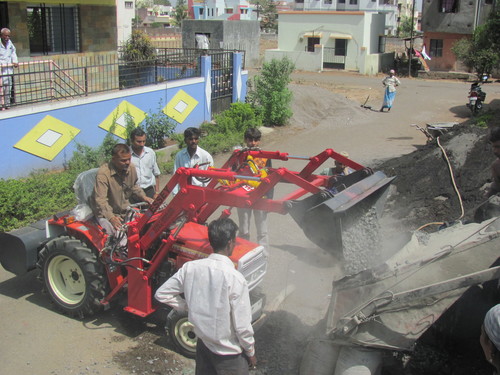 Mini front end loader