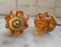 Amber Knob, small
