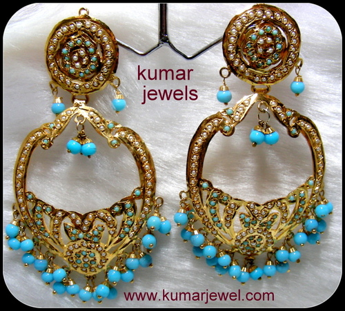 Turquoise beaded earring