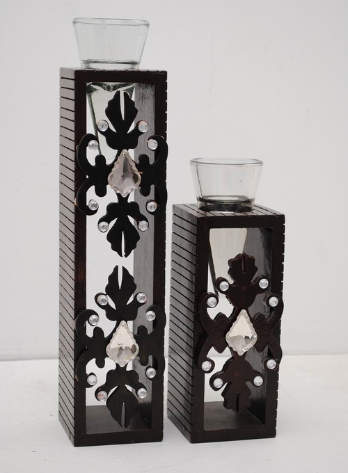 Wooden pair candle holder