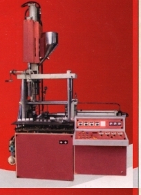 Vertical Injection Molding Machine