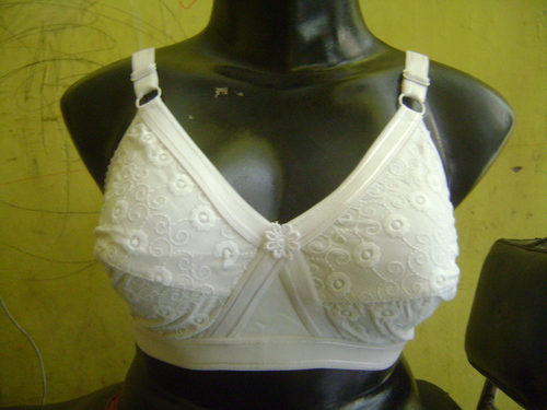 Kissy (Sizes 32 To44 Only White)