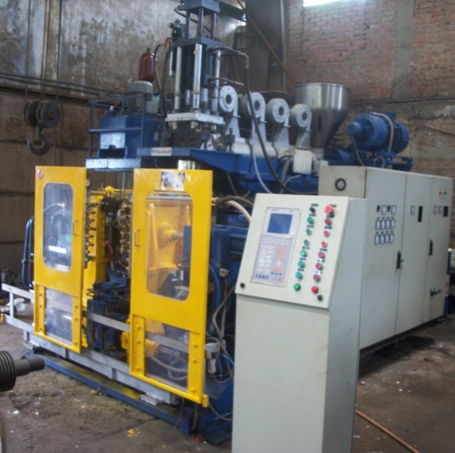 EXTRUSION BLOW MOULDING MACHINE 