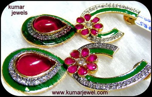 GLOSSY FASHION EARRING