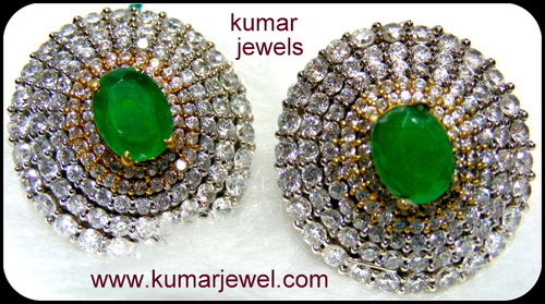EMERALD STUD EAR TOPS