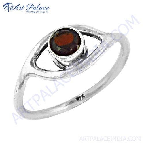 Graceful Fashionable Garnet Gemstone Silver Rings